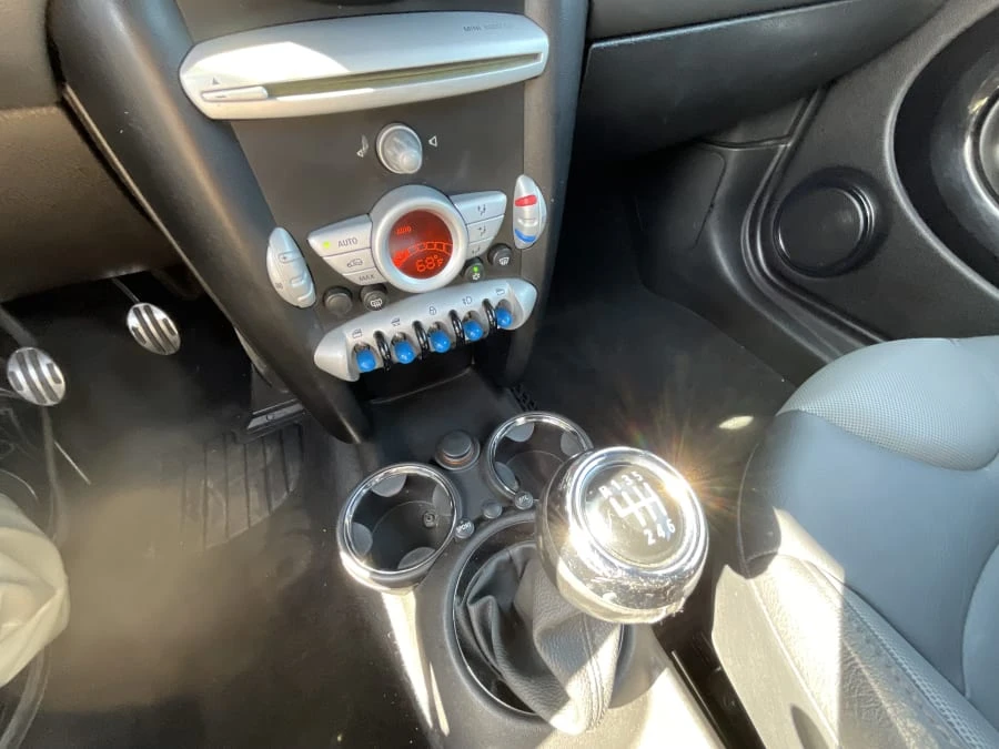 2010 Mini Mini John Cooper Works 2nd Gen - Image 14 of 16