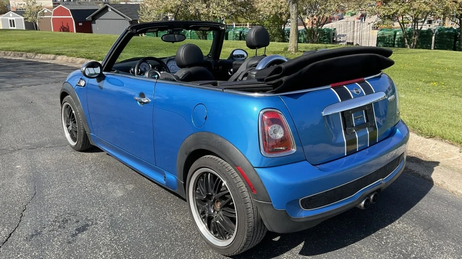 2010 Mini Mini John Cooper Works 2nd Gen - Image 3 of 16