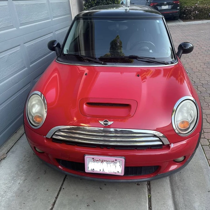 2010 Mini Mini 2nd Gen - Image 2 of 4