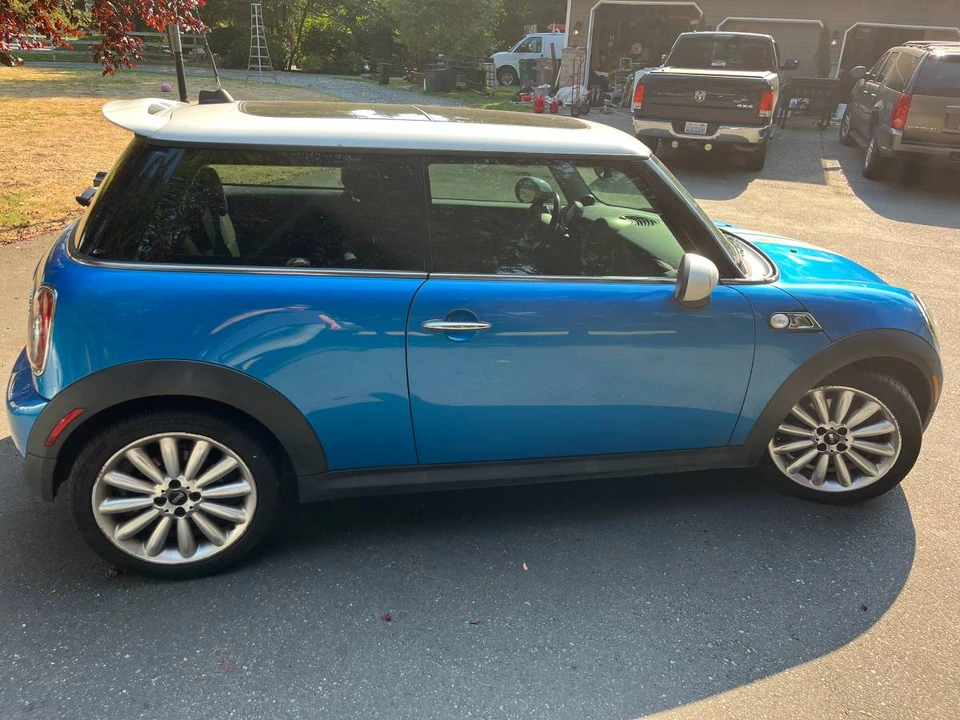 2010 Mini Mini 2nd Gen - Image 3 of 11
