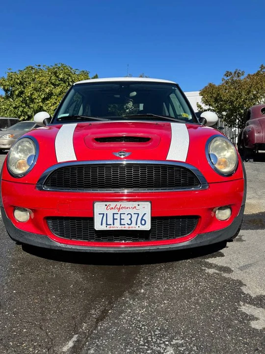 2010 Mini Mini 2nd Gen - Image 3 of 20