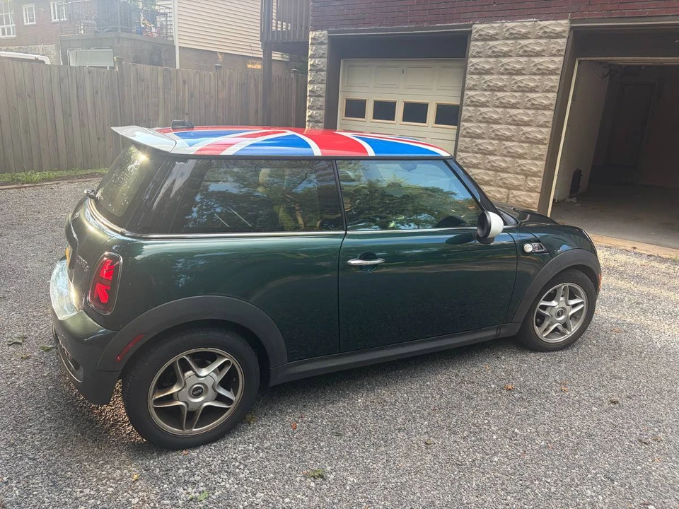 2010 Mini Mini 2nd Gen - Image 3 of 8