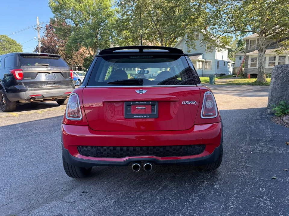 2010 Mini Mini 2nd Gen - Image 3 of 12