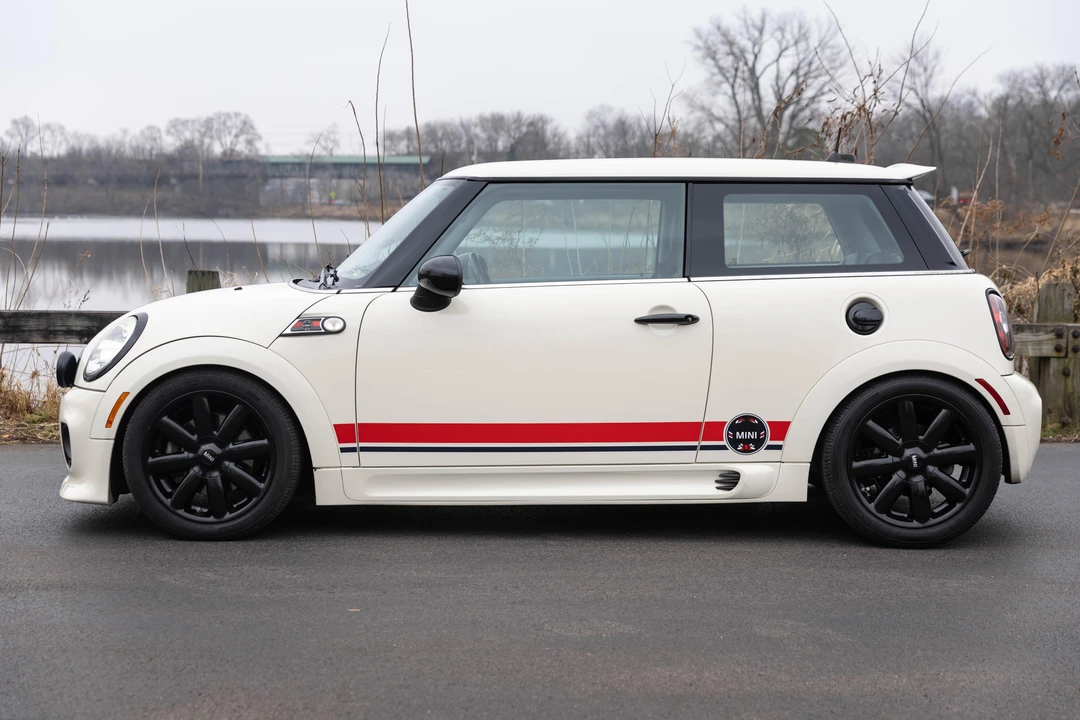 2010 Mini Mini 2nd Gen - Image 7 of 31