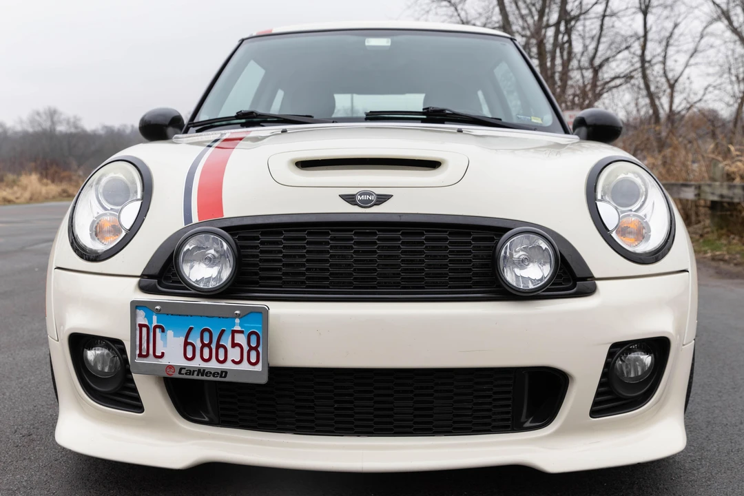 2010 Mini Mini 2nd Gen - Image 2 of 31