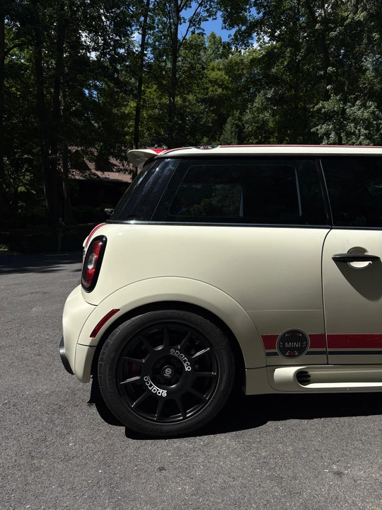 2010 Mini Mini 2nd Gen - Image 14 of 31