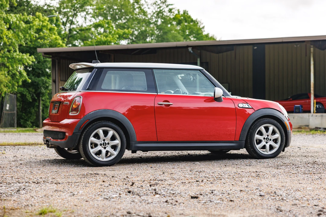 2010 Mini Mini 2nd Gen - Image 10 of 31