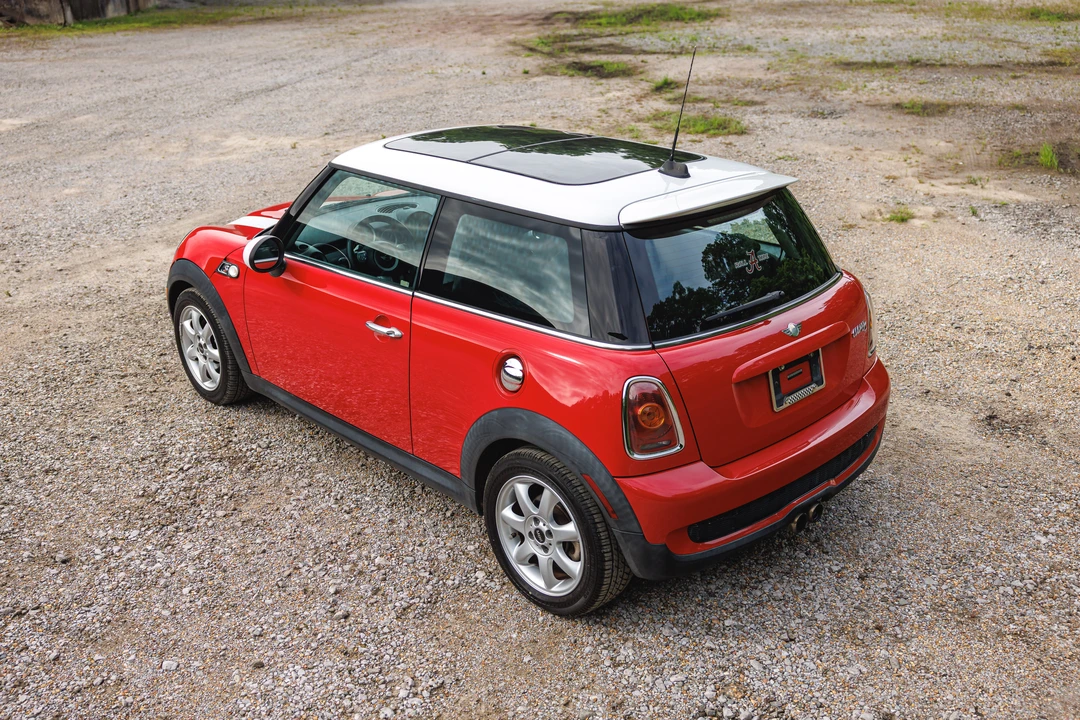 2010 Mini Mini 2nd Gen - Image 15 of 31