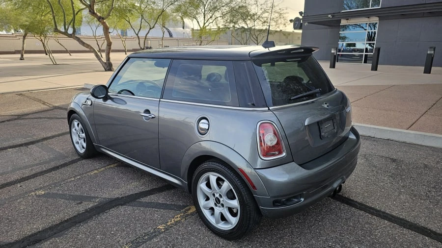 2010 Mini Mini 2nd Gen - Image 3 of 9