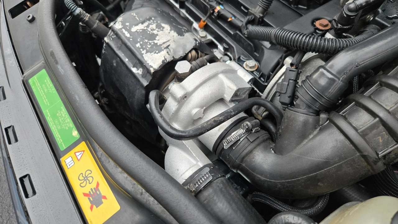2010 Mini Mini Cooper S 1st Gen - Image 19 of 19