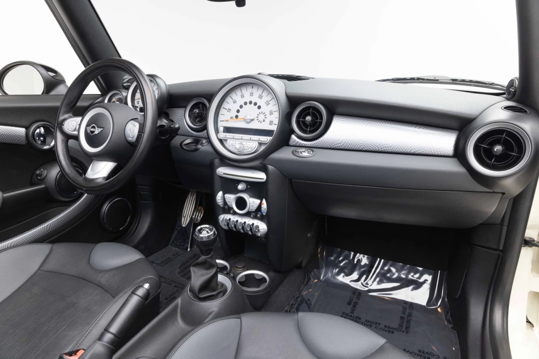 2010 Mini Mini 2nd Gen - Image 2 of 21