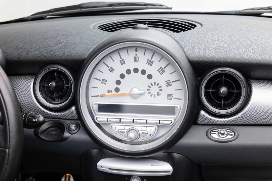 2010 Mini Mini 2nd Gen - Image 18 of 21