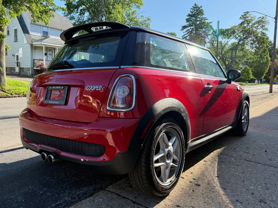 2010 Mini Mini 2nd Gen - Image 5 of 15
