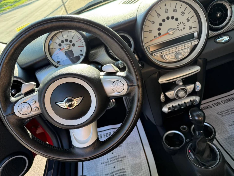 2010 Mini Mini 2nd Gen - Image 12 of 15