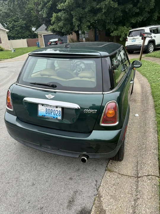 2010 Mini Mini 2nd Gen - Image 4 of 8