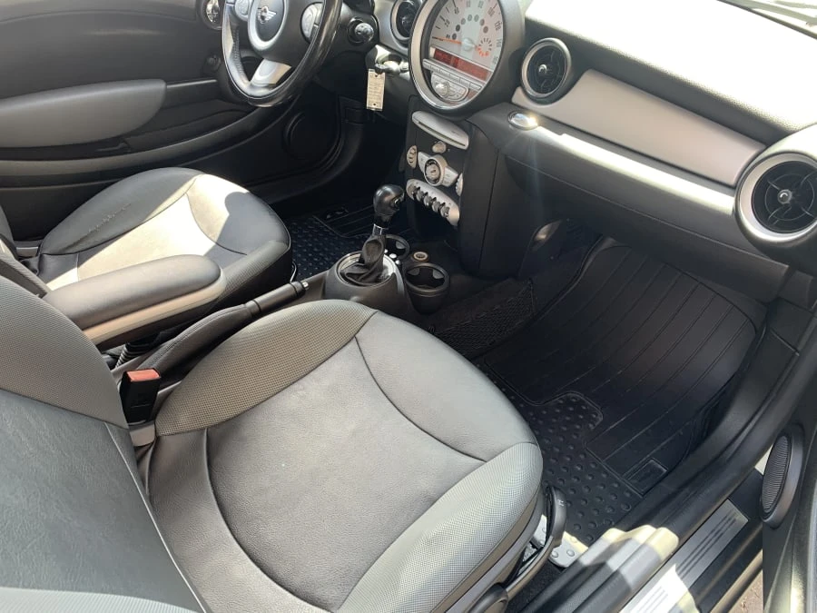 2010 Mini Mini 2nd Gen - Image 5 of 8