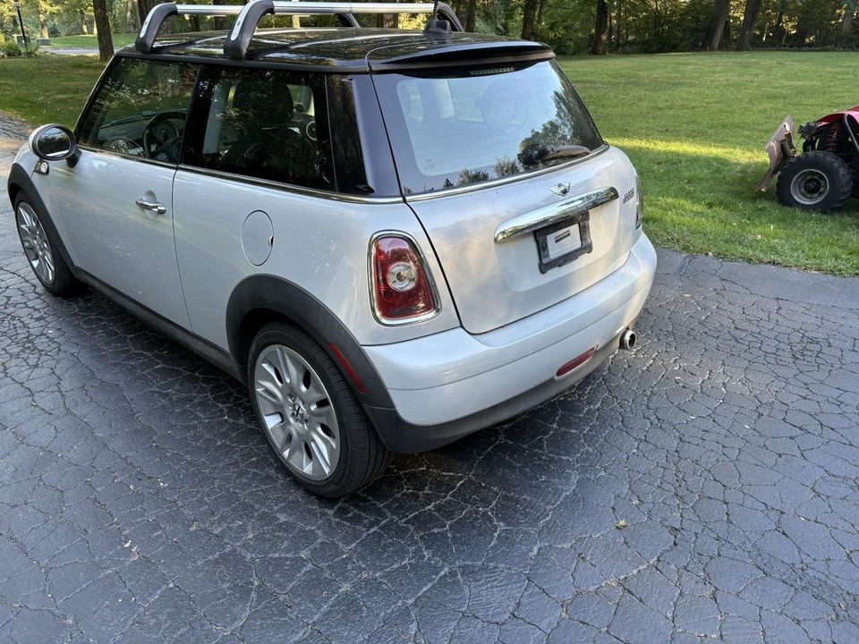 2010 Mini Mini 2nd Gen - Image 4 of 20
