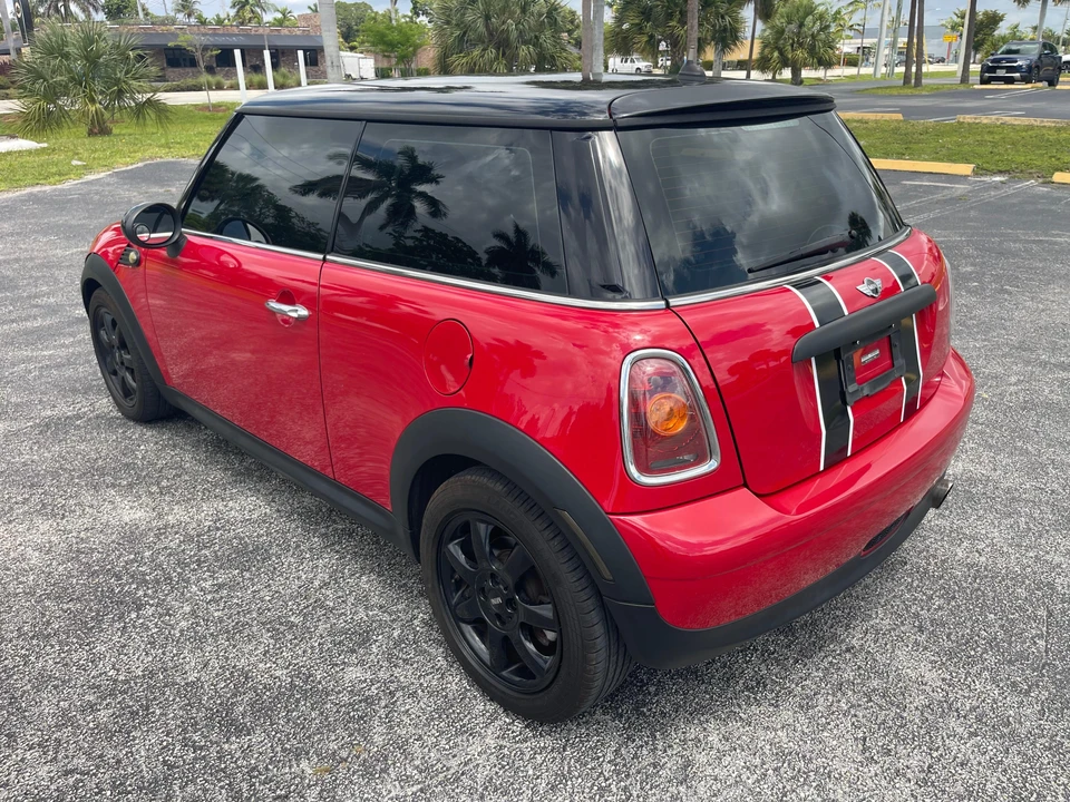2010 Mini Mini 2nd Gen - Image 8 of 31