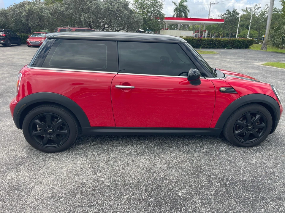 2010 Mini Mini 2nd Gen - Image 11 of 31