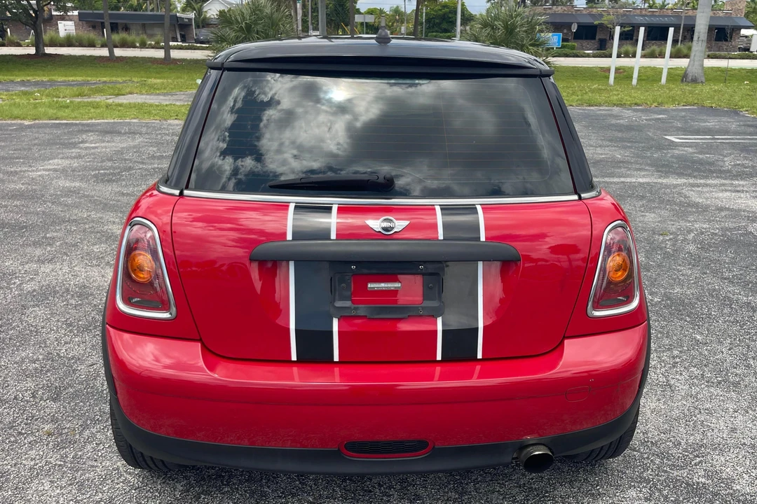 2010 Mini Mini 2nd Gen - Image 5 of 31