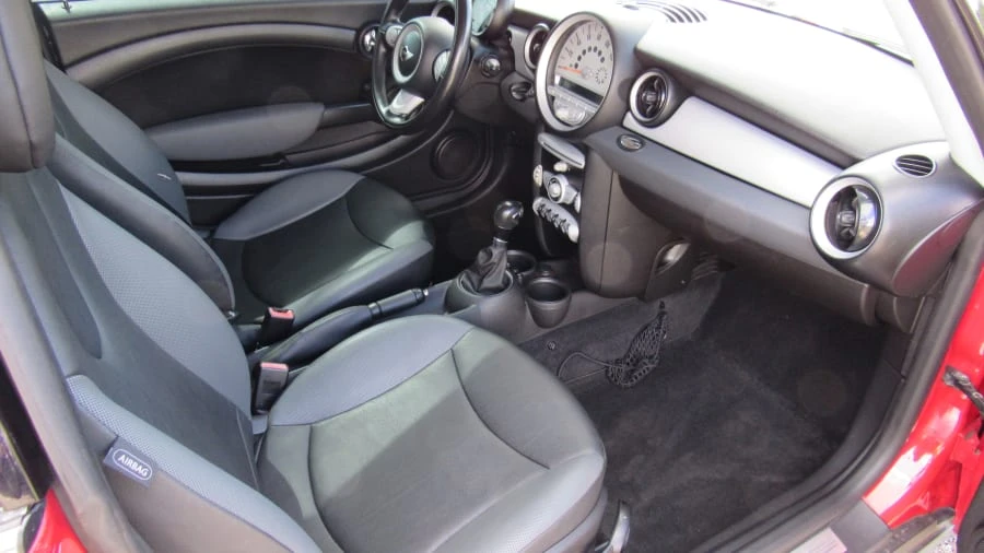 2010 Mini Mini 2nd Gen - Image 5 of 7