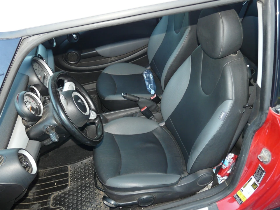 2010 Mini Mini 2nd Gen - Image 14 of 28