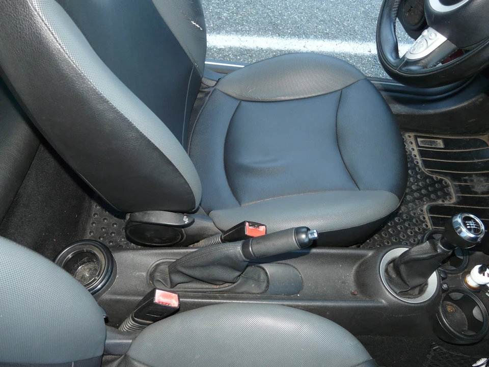 2010 Mini Mini 2nd Gen - Image 16 of 28