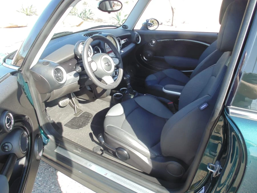 2010 Mini Mini 2nd Gen - Image 4 of 12