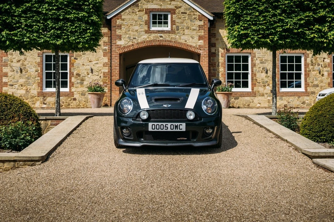 2010 Mini Mini John Cooper Works 2nd Gen - Image 2 of 30