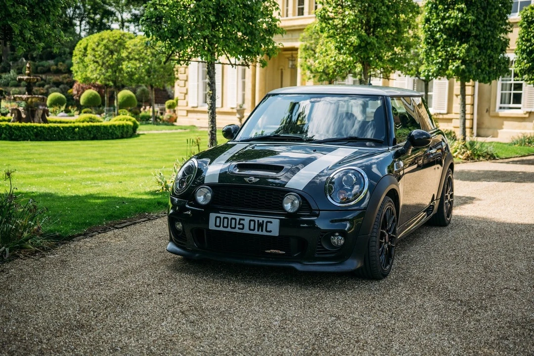 2010 Mini Mini John Cooper Works 2nd Gen - Image 6 of 30