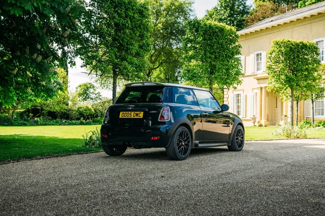 2010 Mini Mini John Cooper Works 2nd Gen - Image 14 of 30
