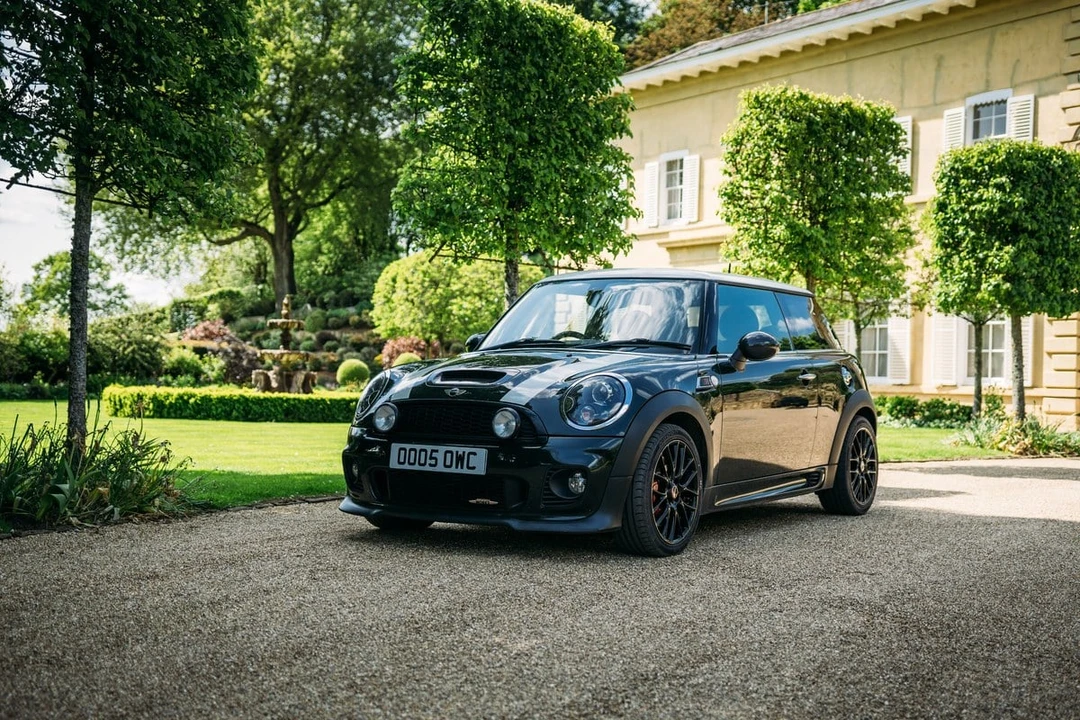 2010 Mini Mini John Cooper Works 2nd Gen - Image 12 of 30