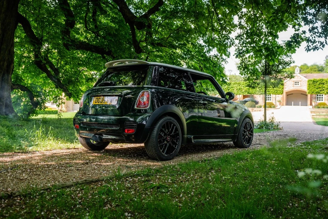 2010 Mini Mini John Cooper Works 2nd Gen - Image 8 of 30