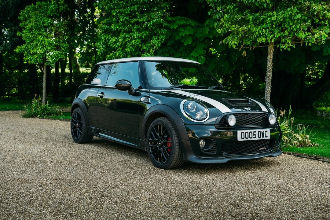 2010 Mini Mini John Cooper Works 2nd Gen - Image 5 of 30