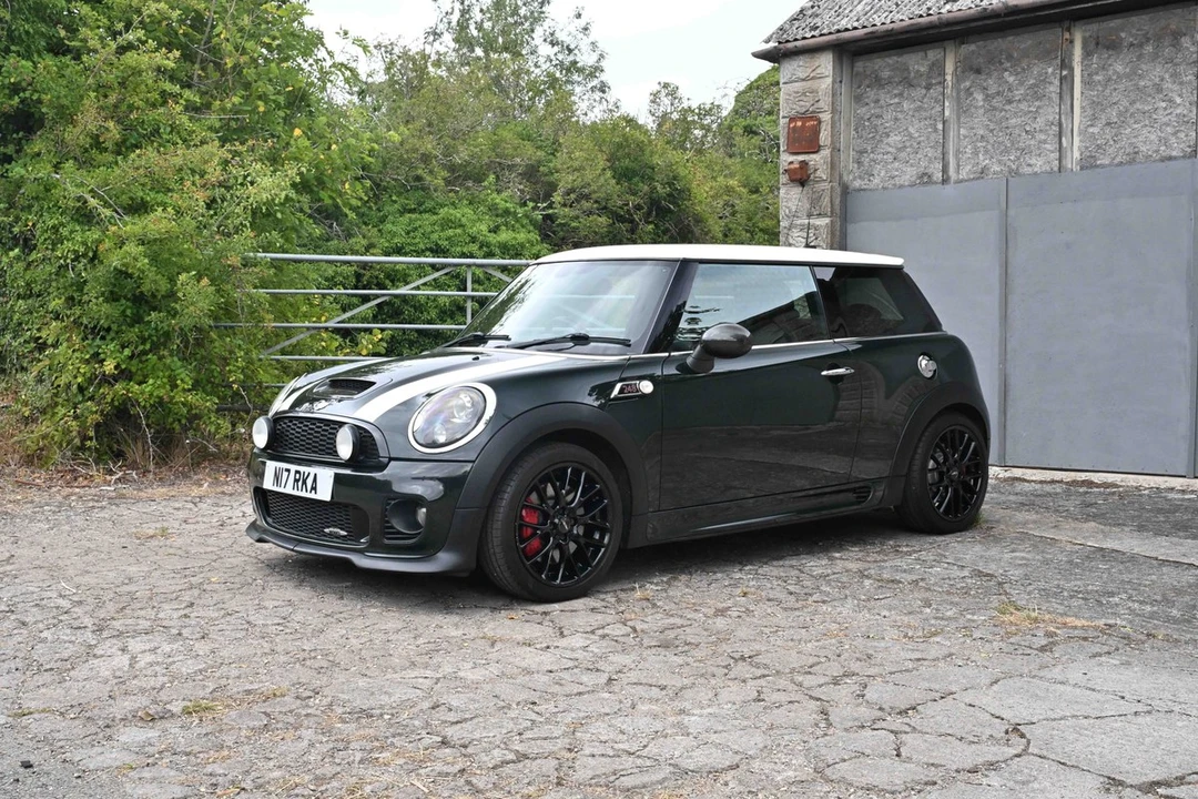 2010 Mini Mini John Cooper Works 2nd Gen - Image 30 of 30