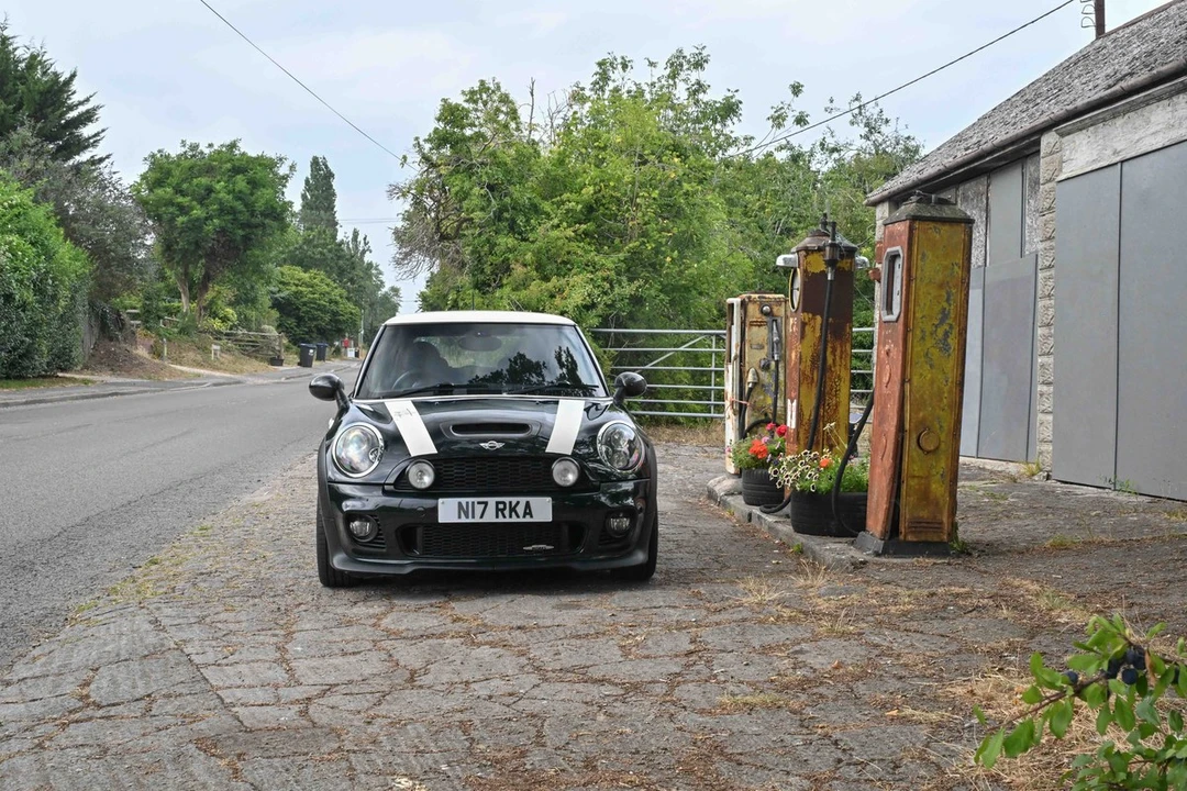 2010 Mini Mini John Cooper Works 2nd Gen - Image 24 of 30