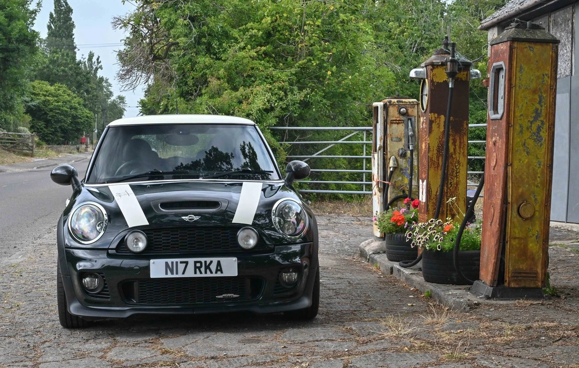 2010 Mini Mini John Cooper Works 2nd Gen - Image 8 of 30