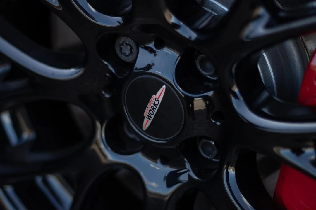 2010 Mini Mini John Cooper Works 2nd Gen - Image 11 of 30