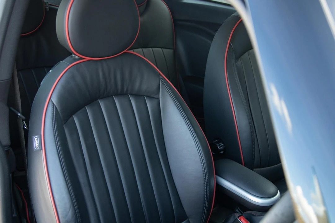 2010 Mini Mini John Cooper Works 2nd Gen - Image 20 of 30