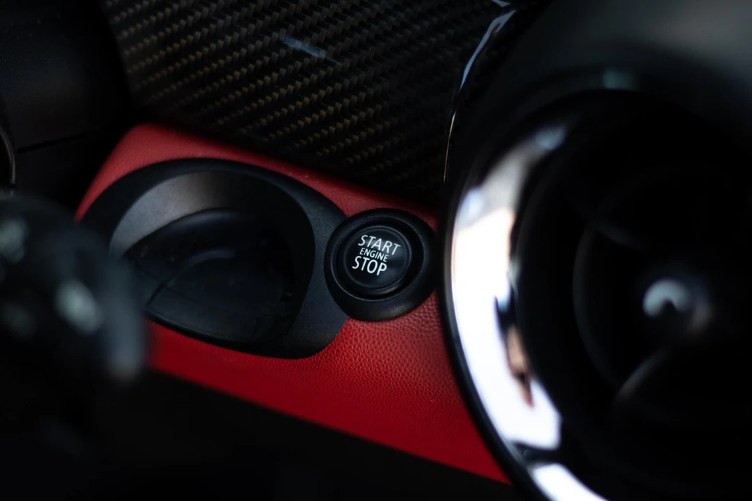 2010 Mini Mini John Cooper Works 2nd Gen - Image 23 of 30