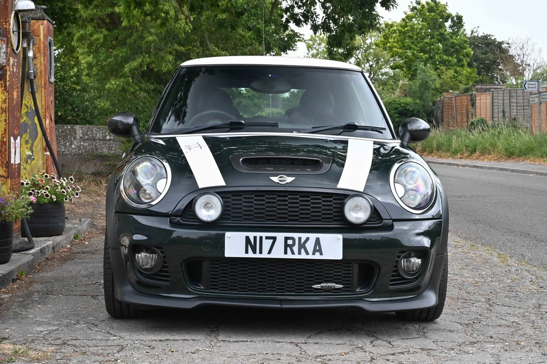 2010 Mini Mini John Cooper Works 2nd Gen - Image 3 of 30