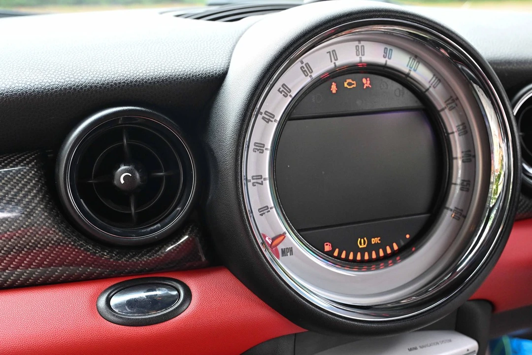 2010 Mini Mini John Cooper Works 2nd Gen - Image 9 of 30