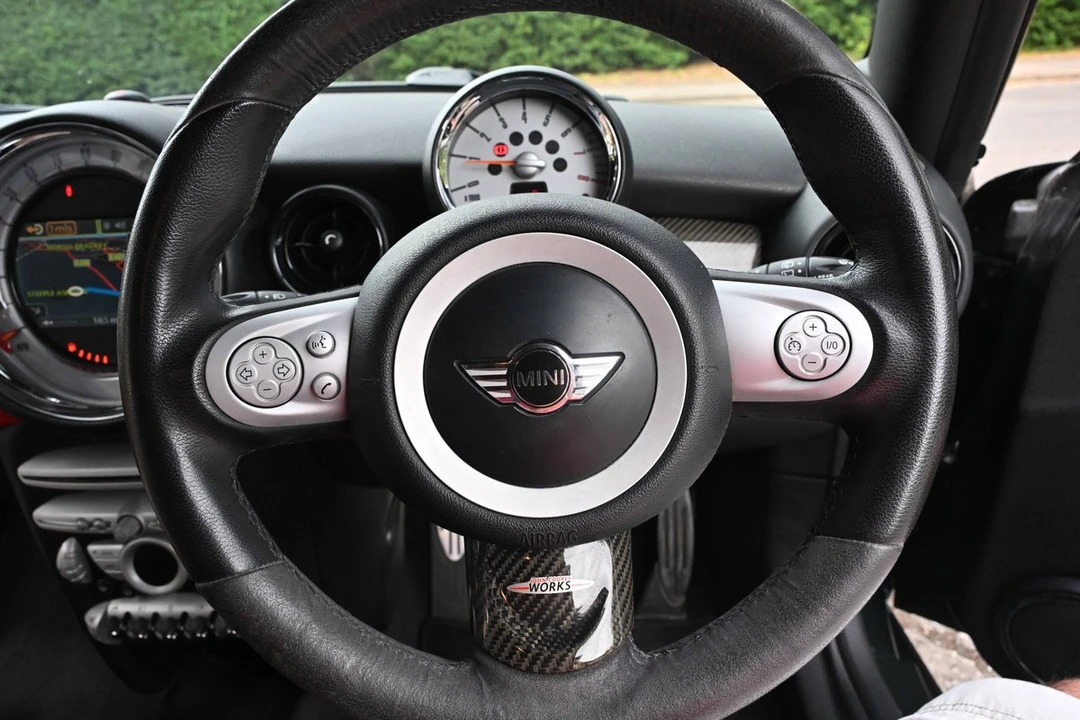 2010 Mini Mini John Cooper Works 2nd Gen - Image 19 of 30