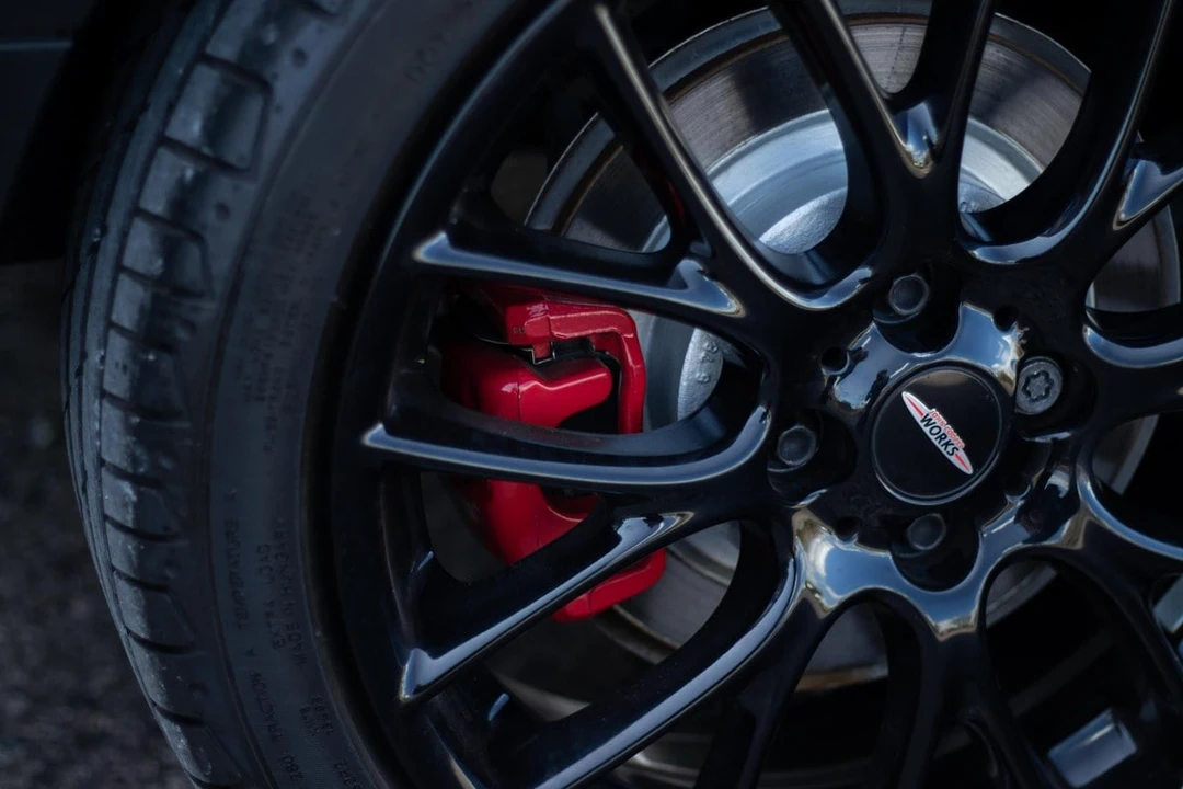2010 Mini Mini John Cooper Works 2nd Gen - Image 12 of 30