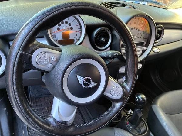 2010 Mini Mini 2nd Gen - Image 6 of 6