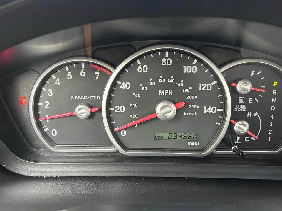 2010 Mitsubishi 3000GT - Image 11 of 12