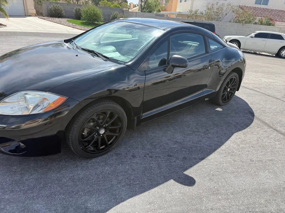 2010 Mitsubishi Eclipse 4th Gen - Image 2 of 9