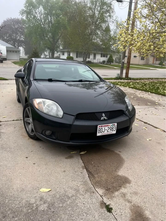 2010 Mitsubishi Eclipse 4th Gen - Image 2 of 5