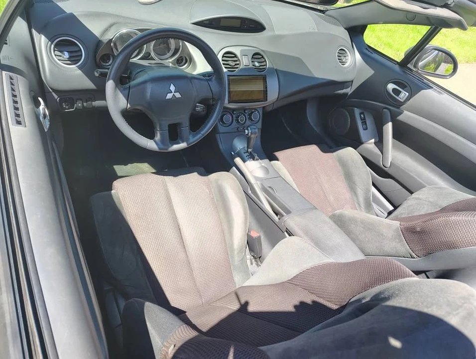 2010 Mitsubishi Eclipse 4th Gen - Image 8 of 11