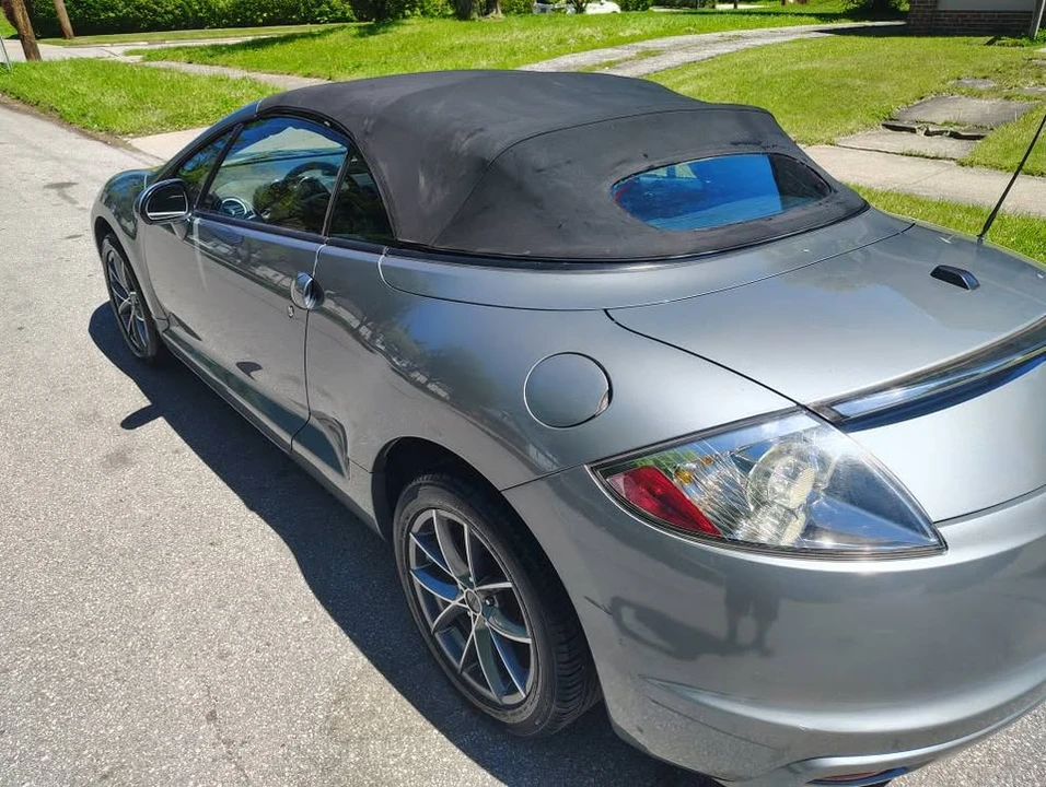 2010 Mitsubishi Eclipse 4th Gen - Image 9 of 11